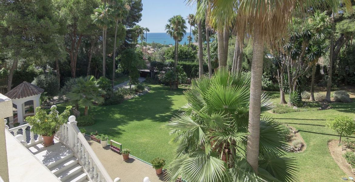 Golden Mile Marbella Villa with panoramic sea views