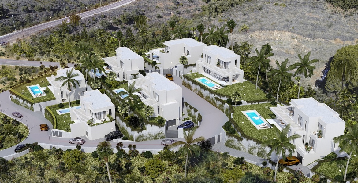 Luxury Villa in Mijas with 219 sqm built and 4 bedrooms 