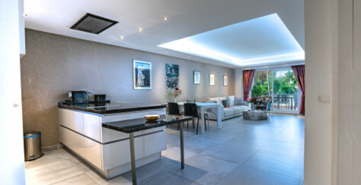 Modern three-bedroom apartment in Phase II, Puente Romano